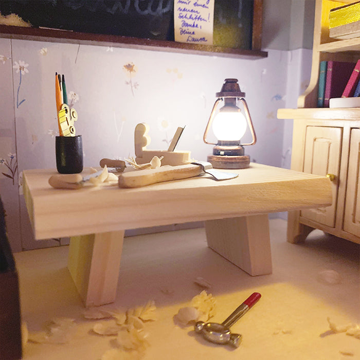 Miniatur Holztisch