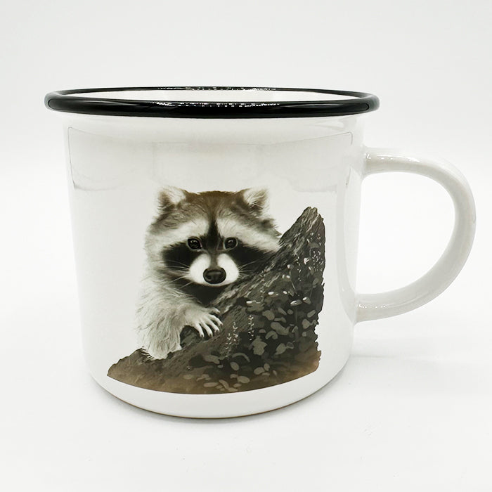 Tasse Versteckter Waschbär