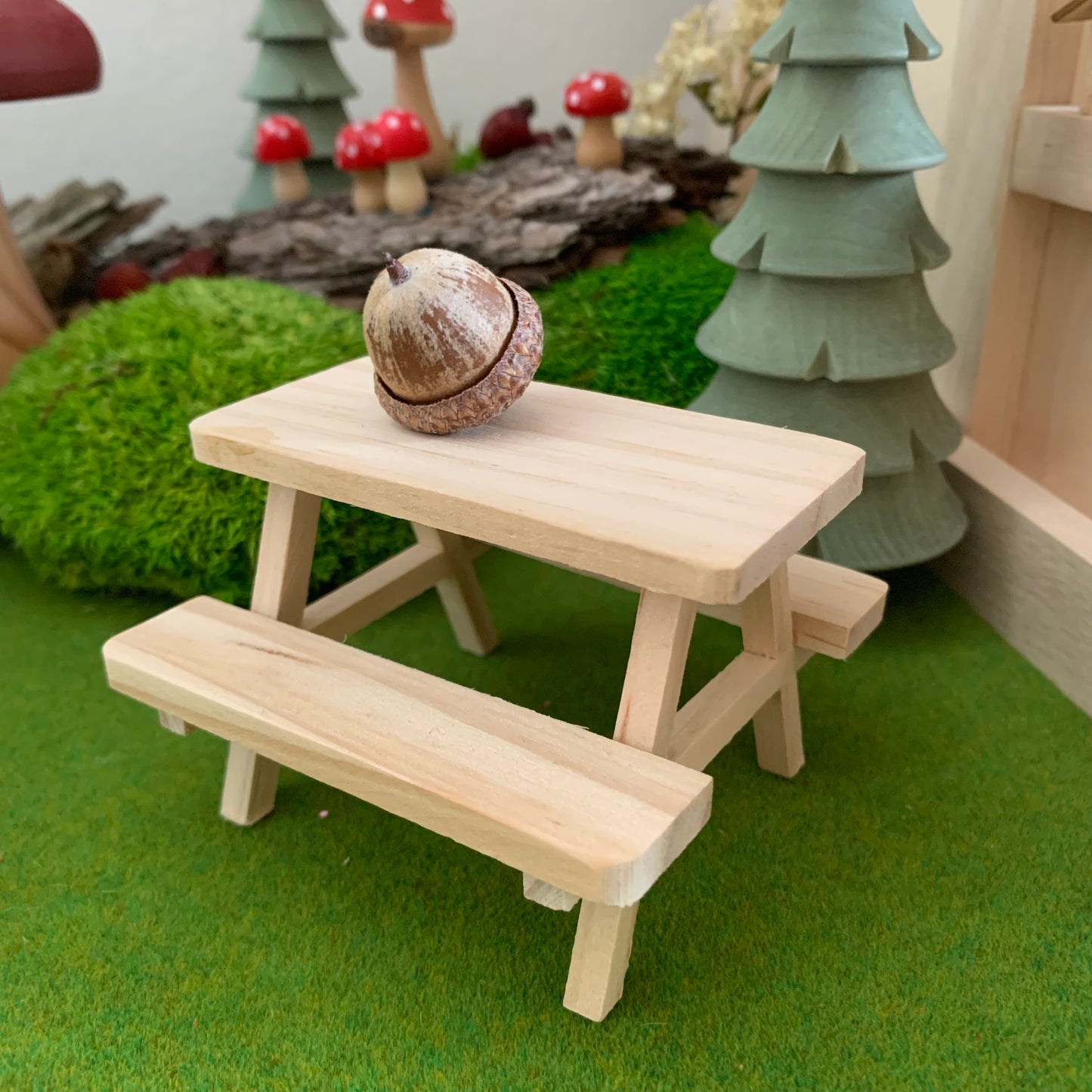 Miniatur Gartentisch